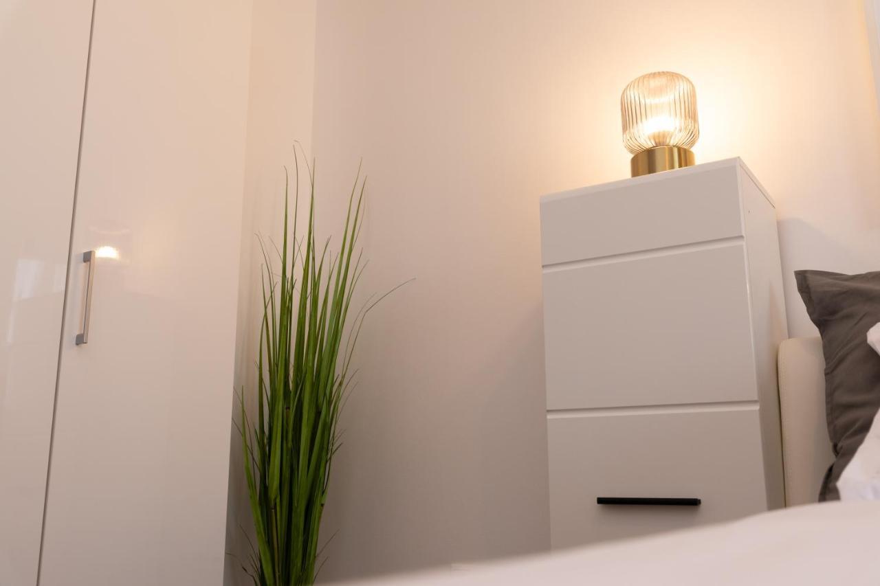Nobel: Premium Two-Room Apartment In Bucharest'S City Center! Exterior photo