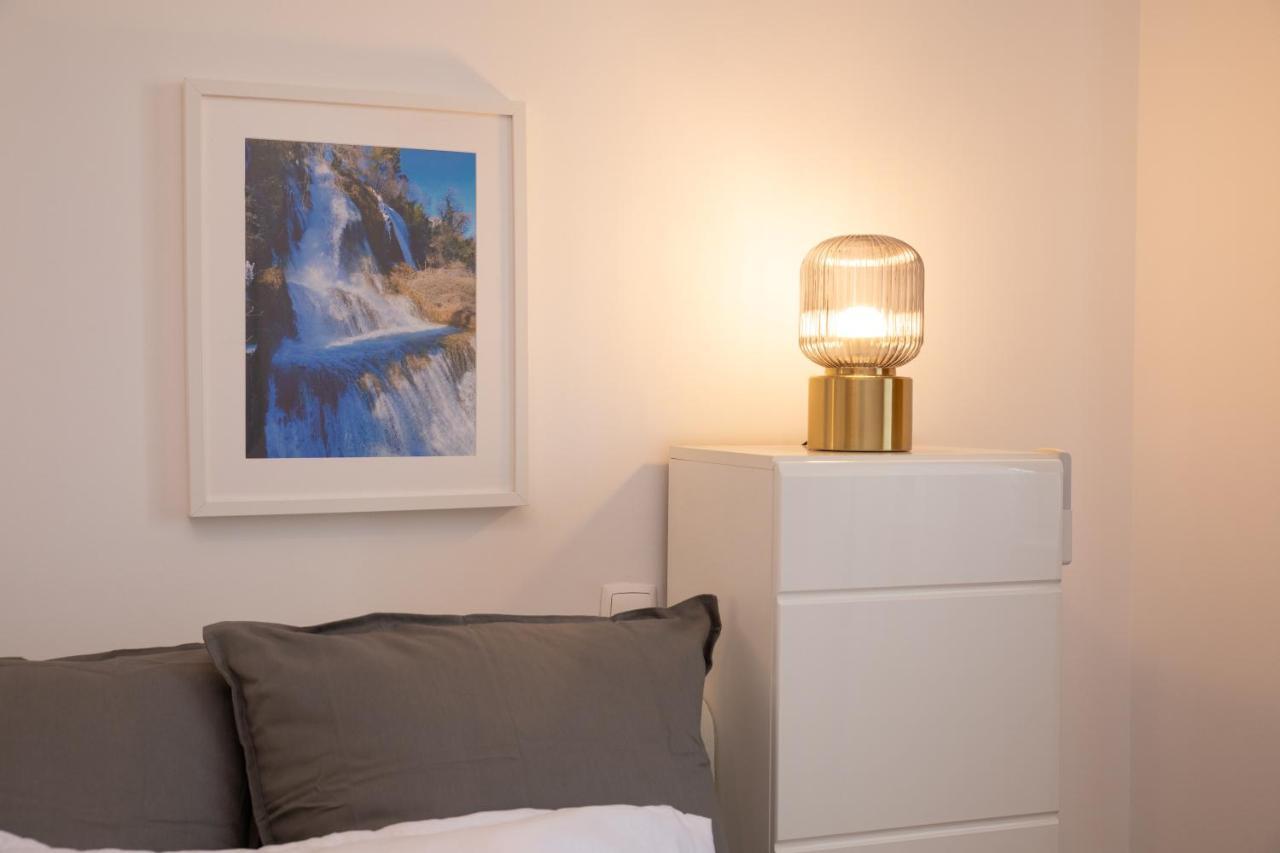 Nobel: Premium Two-Room Apartment In Bucharest'S City Center! Exterior photo